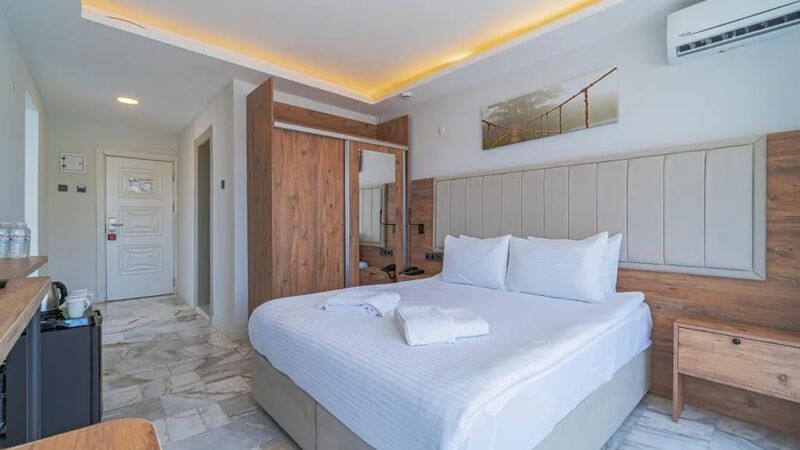 Enki Spinoza Hotel