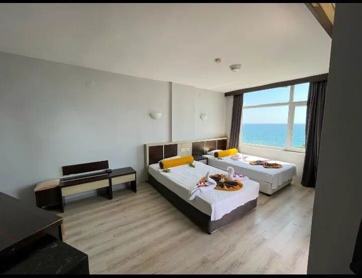 Semt Luna Hotel
